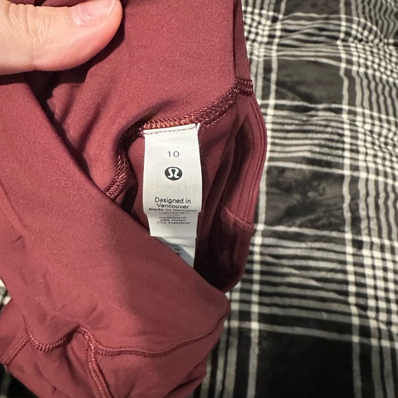 Lululemon, base pace, 25 inch - Picture 2 of 2